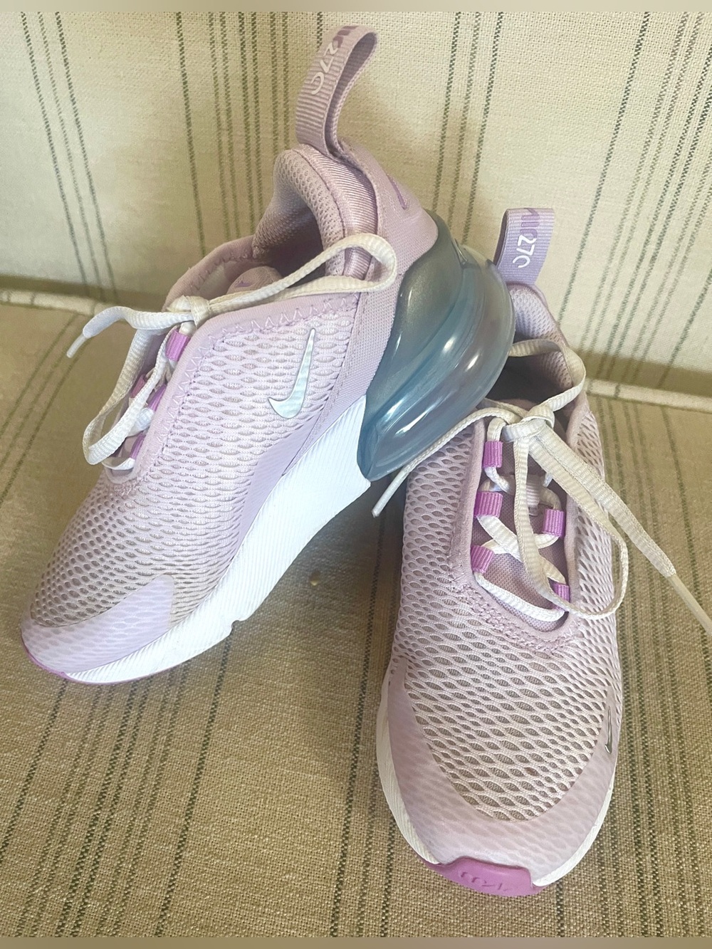 Nike Air Max 270 Metallic Silver/Fuchsia/White – Size Girls 12C IH0412-530